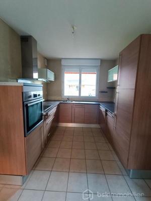 Maison - 83 m² - 4 pièces