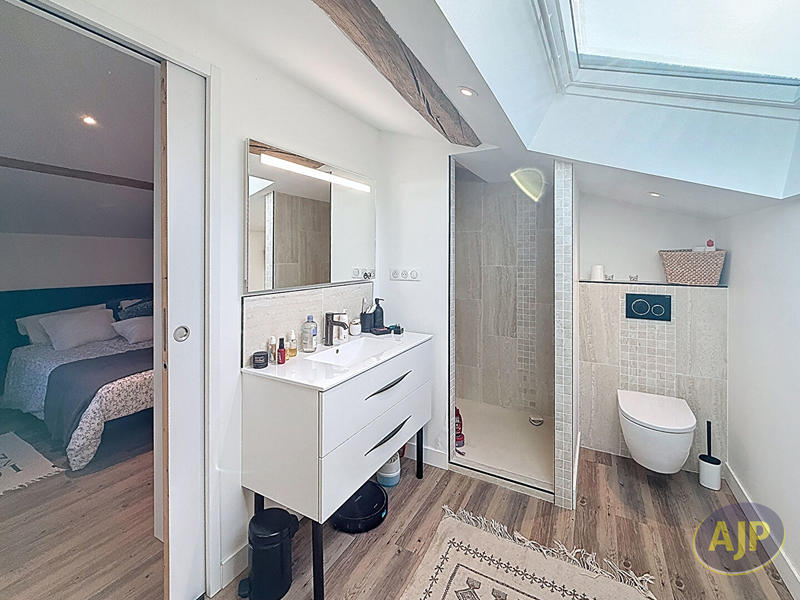 Maison - 139 m² - 5 pièces