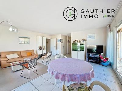 Appartement - 100 m² - 3 pièces