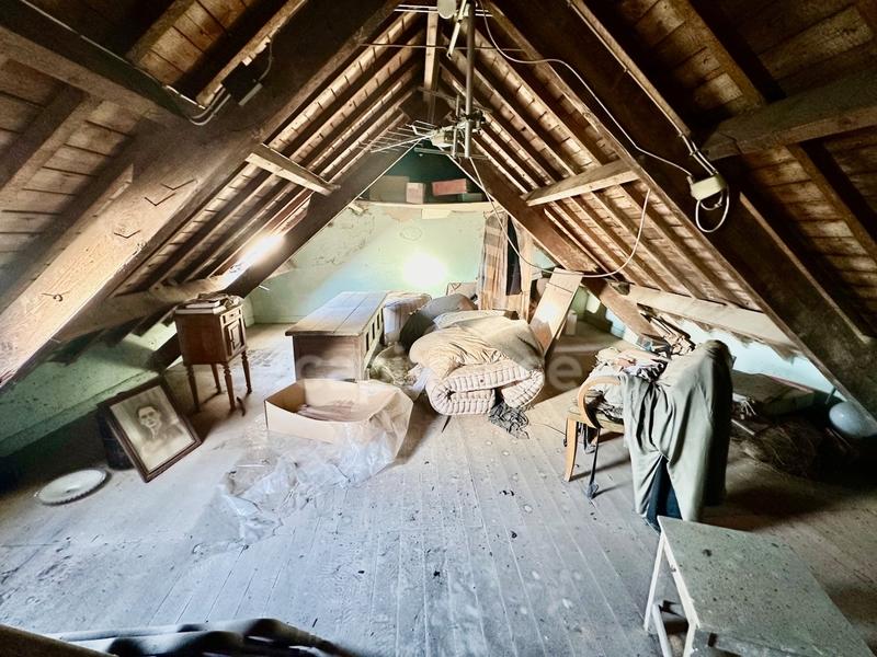 Maison - 92 m² - 5 pièces