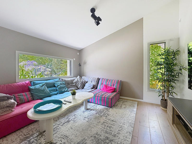 Maison - 190 m² - 8 pièces