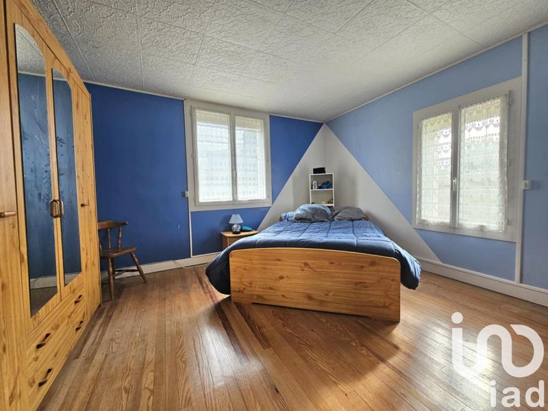 Maison - 285 m² - 10 pièces