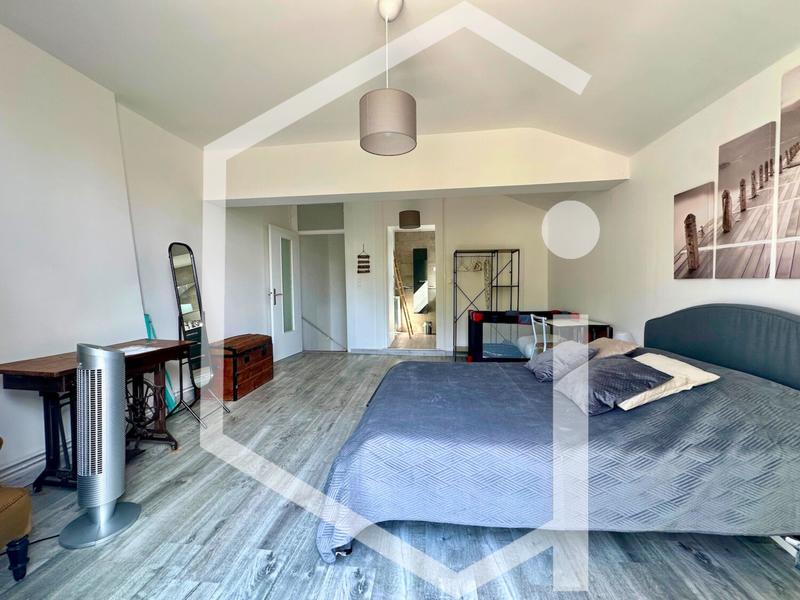 Maison - 168 m² - 6 pièces