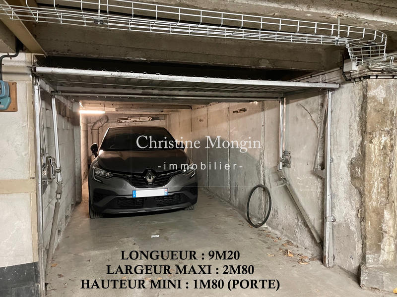 Parking / Garage - 26 m²