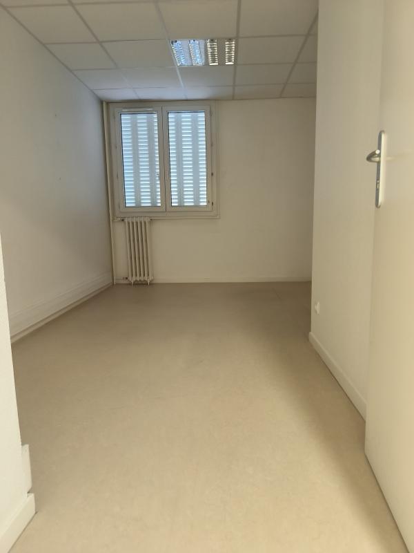 Bureau - 89 m² - 5 pièces