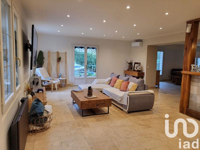 Maison - 209 m² - 4 pièces