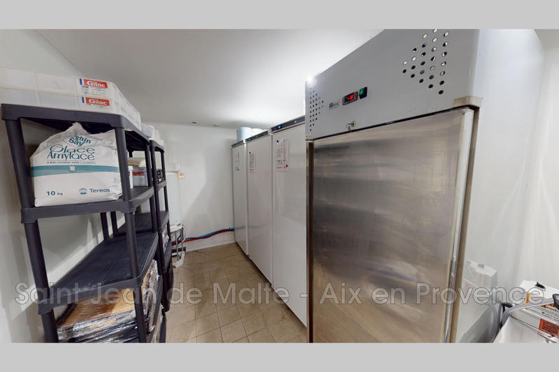 Fonds de commerce - 75 m²