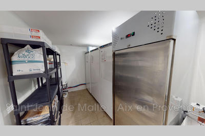 Fonds de commerce - 75 m²