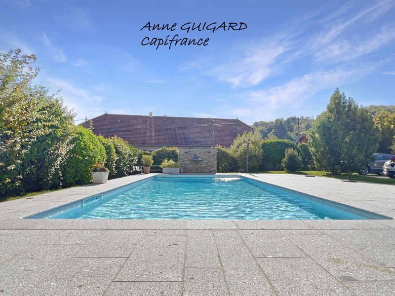 Maison - 194 m² - 6 pièces