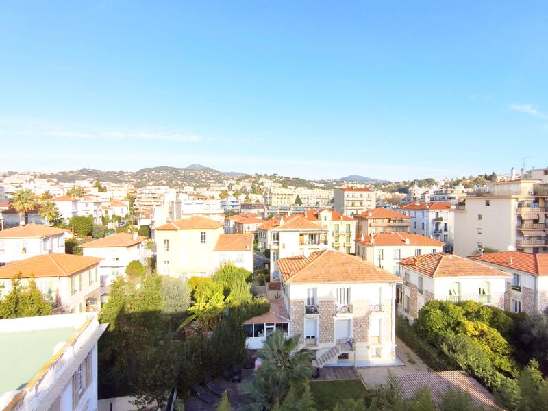 Appartement - 104 m² - 4 pièces