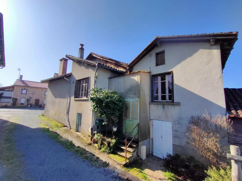 Maison - 93 m² - 5 pièces