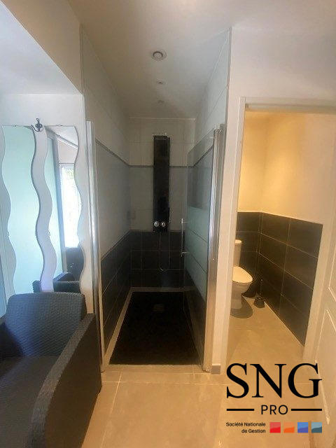 Maison - 293 m² - 5 pièces