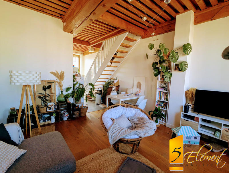 Appartement - 60 m² - 2 pièces