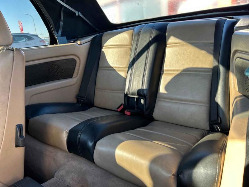 Bmw Série 3 325 Ia E30 Cabriolet rouge Bva 1990