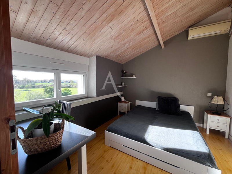 Demeure - 174 m² - 7 pièces