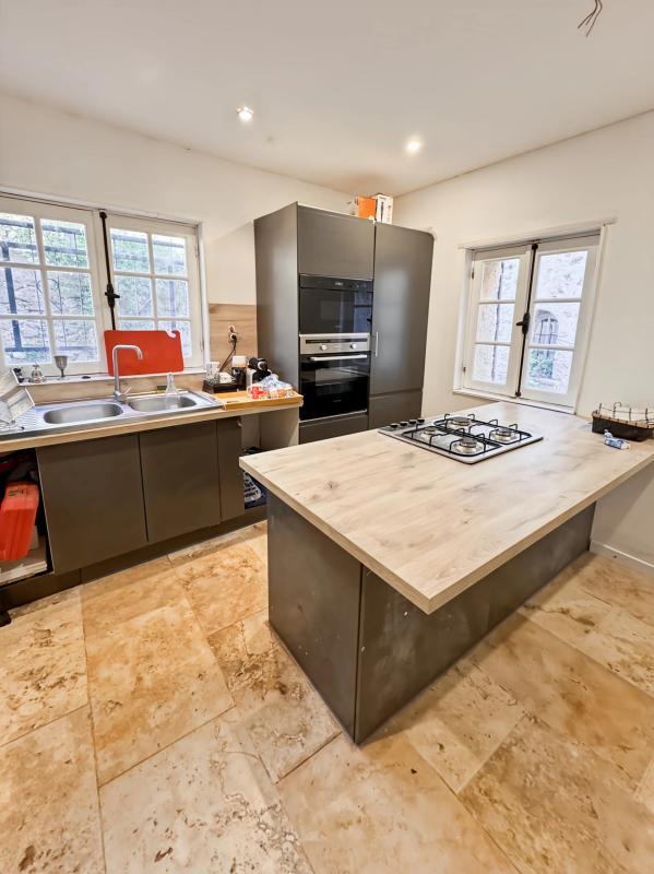 Maison de village - 90 m² - 3 pièces