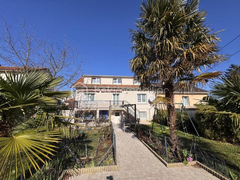 Maison traditionnelle - 127 m² - 5 pièces