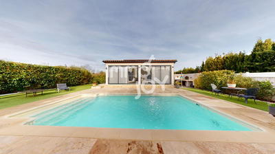 Maison - 170 m² - 7 pièces