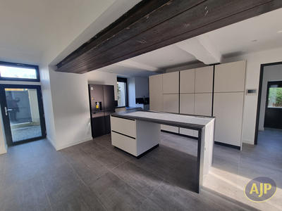 Maison - 153 m² - 5 pièces