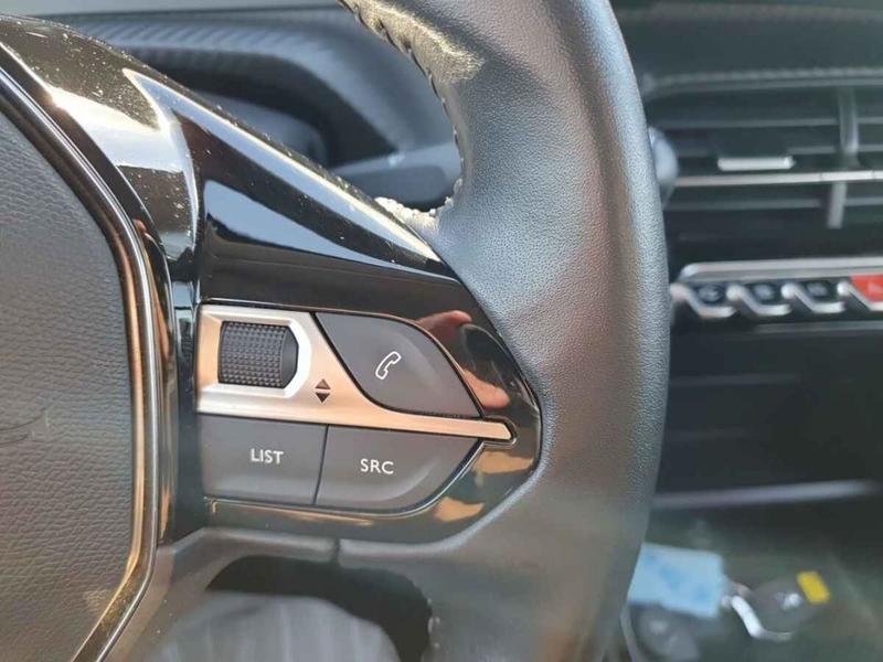 Peugeot 208 e-208 136 cv Active