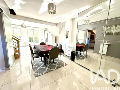 Maison - 112 m² - 5 pièces