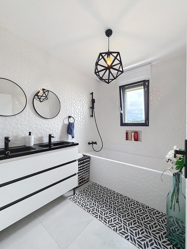 Maison - 120 m² - 7 pièces