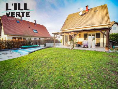 Maison - 90 m² - 5 pièces