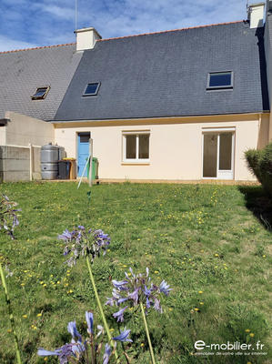 Maison traditionnelle - 90 m² - 4 pièces