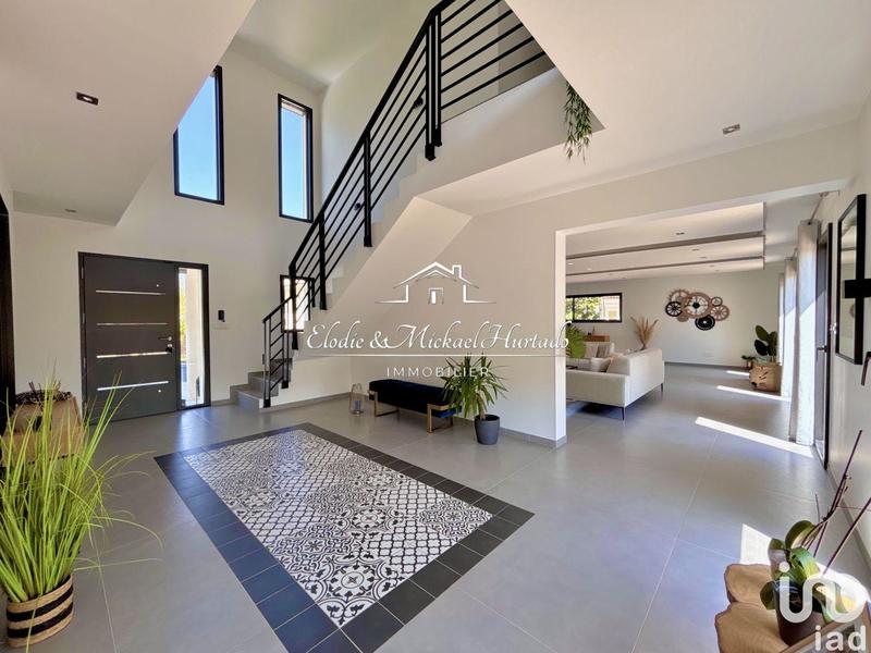 Maison - 314 m² - 6 pièces