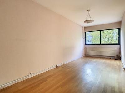 Appartement - 85 m² - 3 pièces