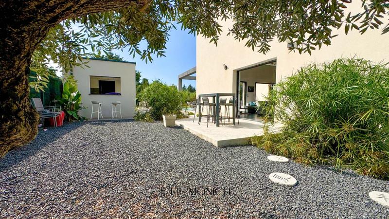 Villa - 206 m² - 5 pièces