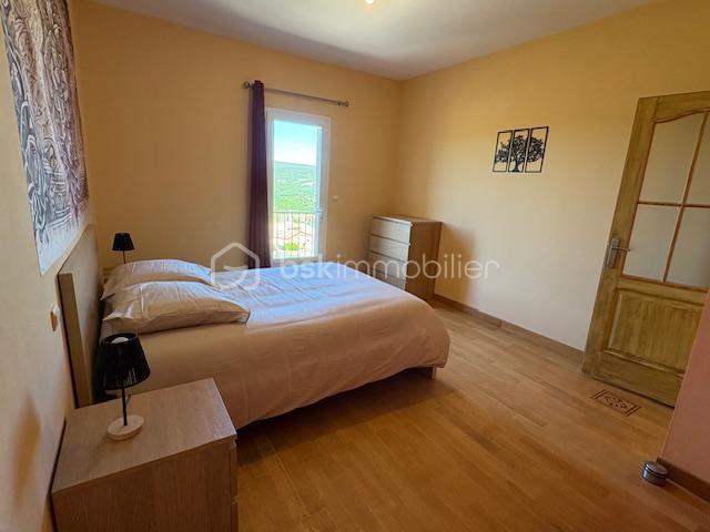 Château - 177 m² - 6 pièces