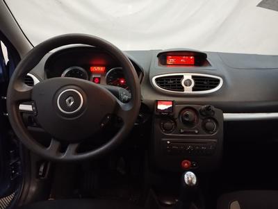 Renault Clio III 1.2 16v 75 Expression 5p