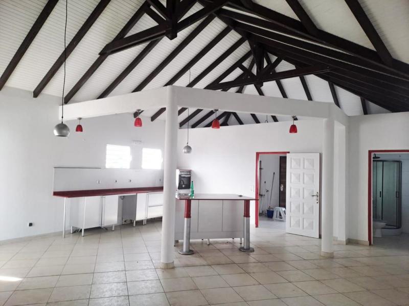 Maison - 200 m² - 6 pièces