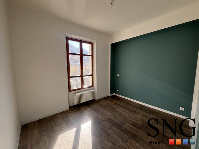 Appartement - 118 m² - 4 pièces