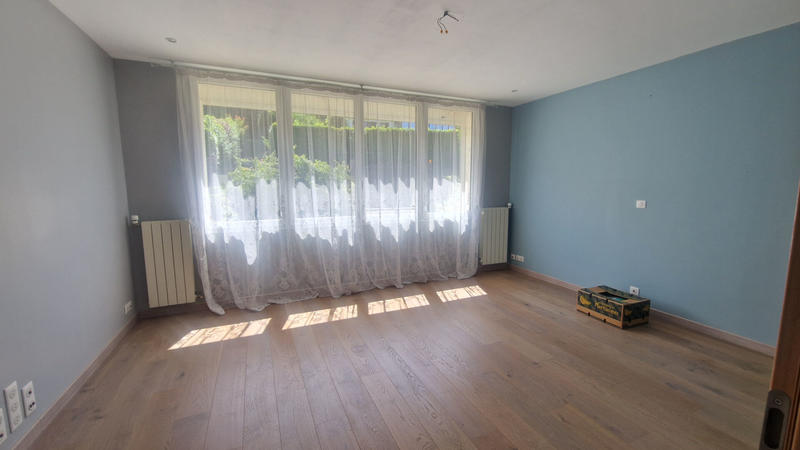 Maison - 140 m² - 8 pièces