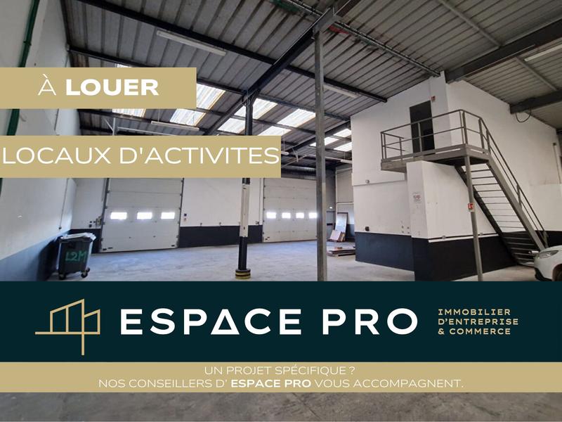 Local commercial - 890 m²