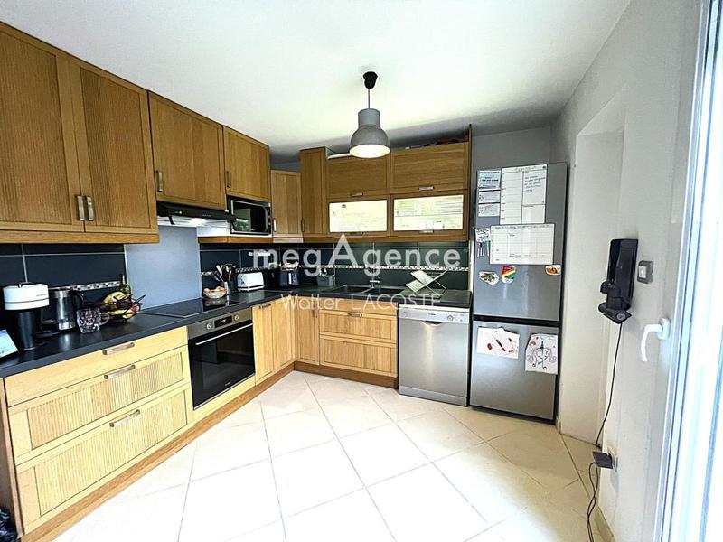 Maison traditionnelle - 89 m² - 4 pièces