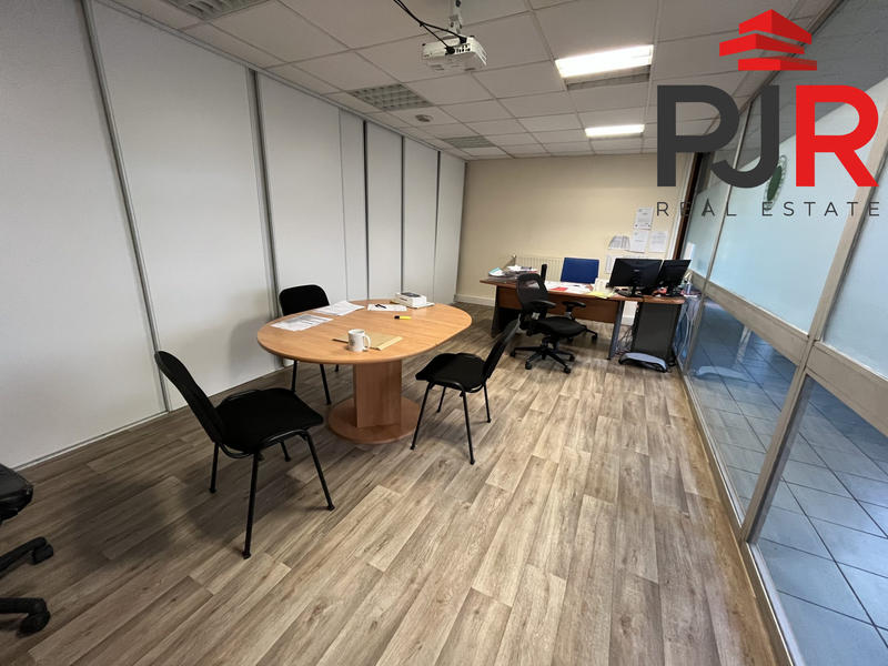Local d'activités - 462 m²