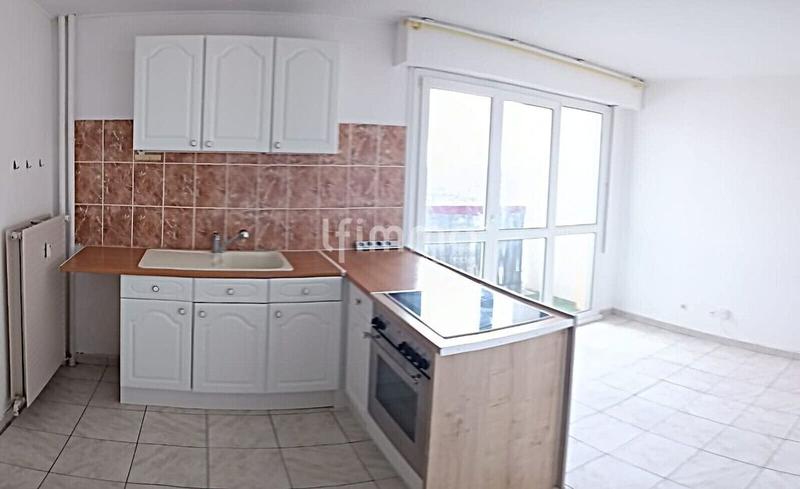 Studio - 40 m² - 2 pièces