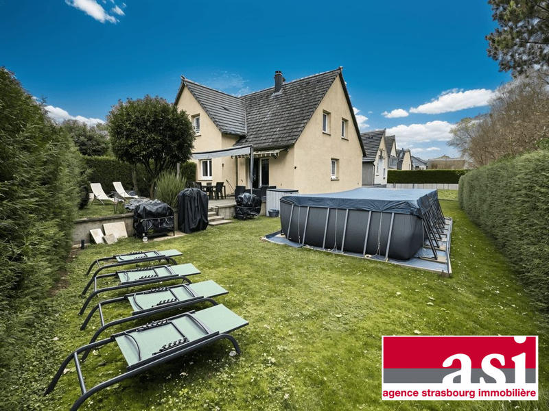 Maison contemporaine - 228 m² - 10 pièces