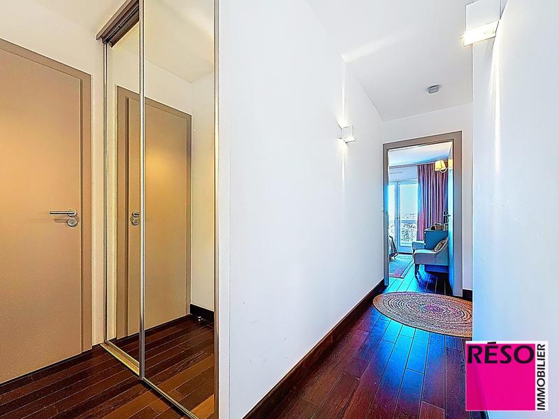 Appartement - 105 m² - 4 pièces