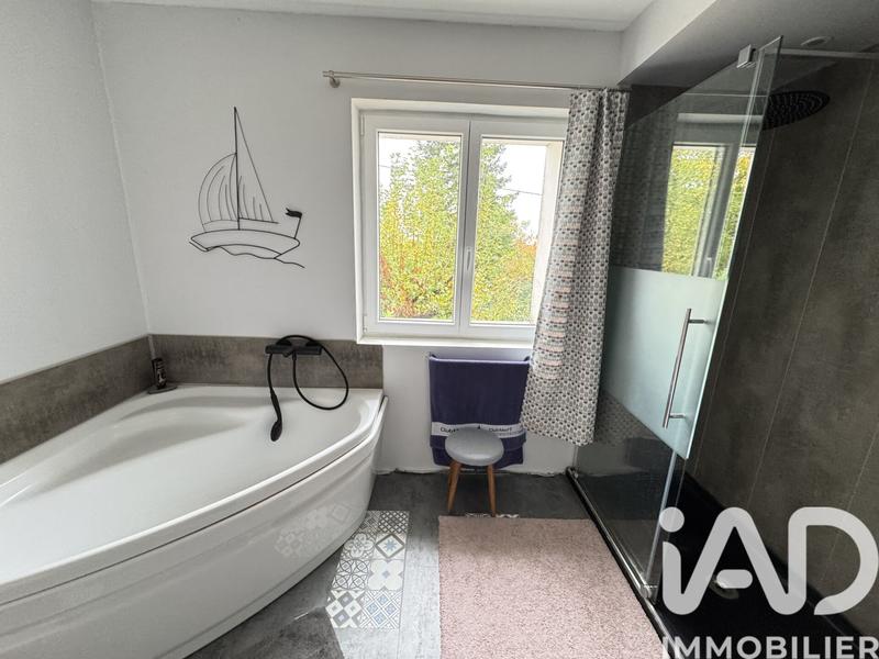 Maison de village - 233 m² - 8 pièces