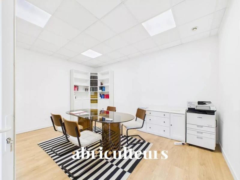 Local commercial - 295 m²