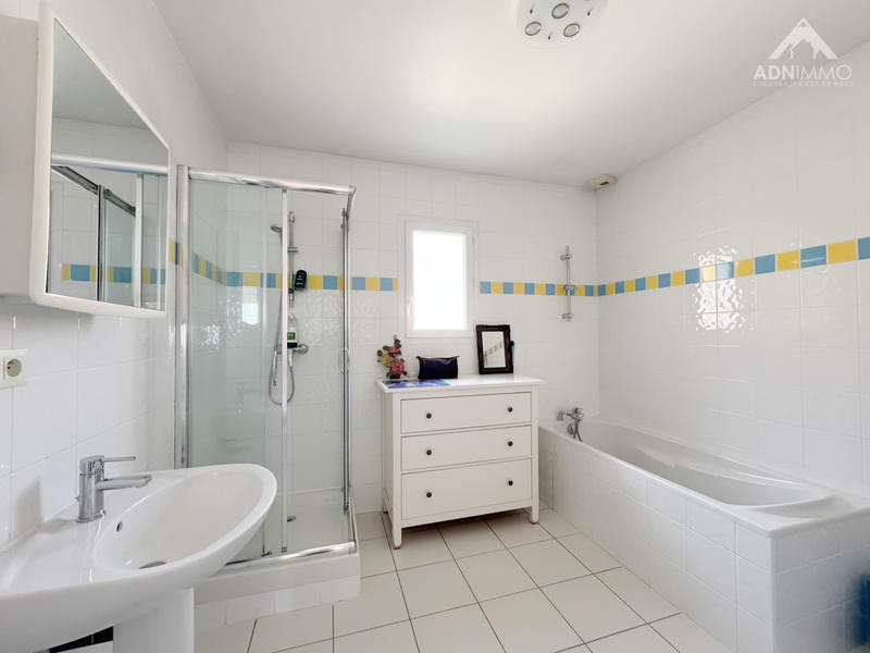 Maison - 176 m² - 5 pièces