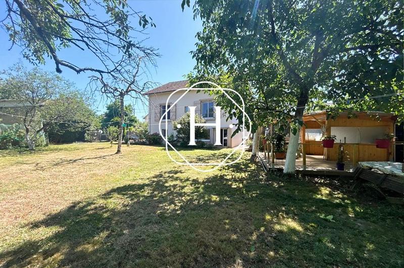 Maison - 168 m² - 4 pièces