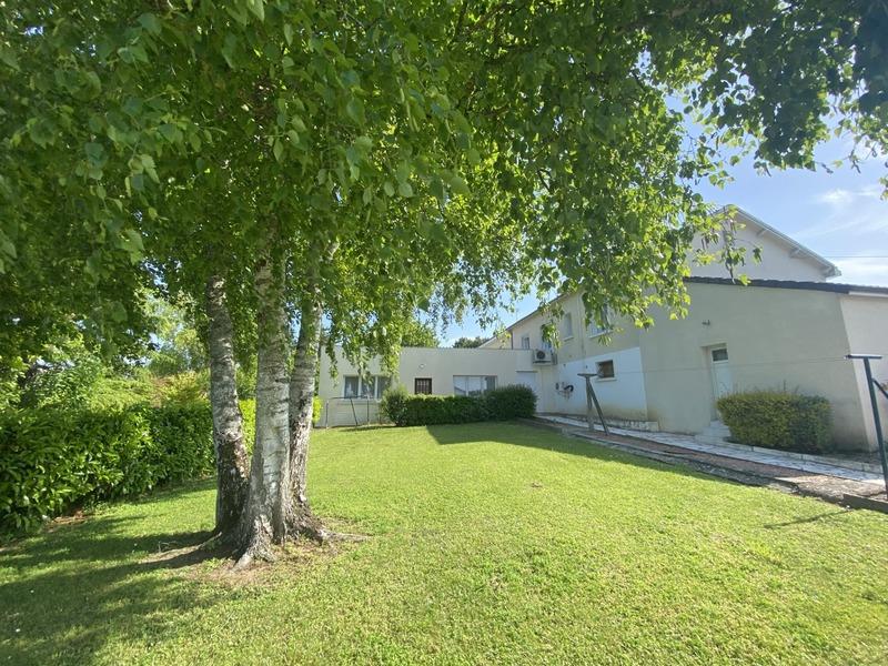 Maison - 140 m² - 6 pièces