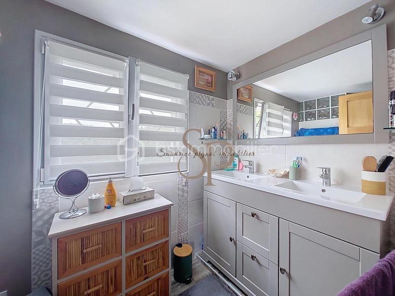 Pavillon - 85 m² - 4 pièces