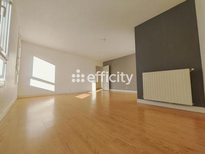 Appartement - 75 m² - 3 pièces