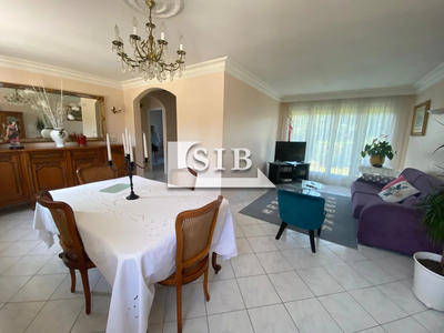 Maison - 100 m² - 6 pièces